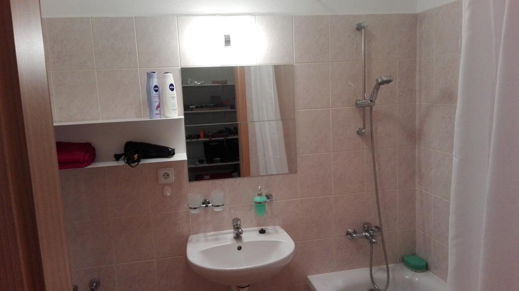 Apartman Jarosova Зноймо Екстериор снимка